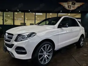 Mercedes-Benz GLE 350 d 4Matic Panorama/LEDER/AHK/Designo/20"