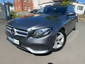 Mercedes-Benz E 220 d Avangarde LED MultiBeam TotWinkel. Kamera