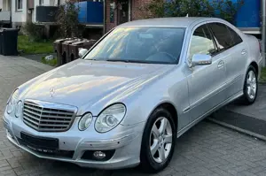 Mercedes-Benz E 350 AUTOMATIK FACELIFT *2.HAND-NAVI-SHZ*