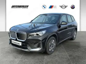 BMW iX1 xDrive30 HUD SHZ LED