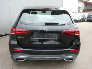 Mercedes-Benz B 250 Progressive NAVI-PREM/LED/RFK/E-HECKKLAPPE Bild 3