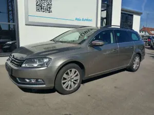 Volkswagen Passat Variant Comfortline 1,4 TSI AHK Sitzheizung Bild 2