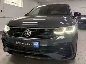 Volkswagen Tiguan R-LINE 2.0TDI*HEAD-UP*AHK*HK*VIRTUAL*RFK