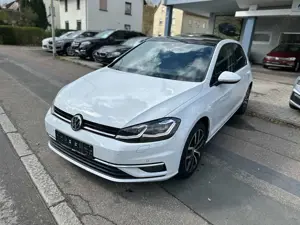 Volkswagen Golf 7 2.0TDI Highline Panorama Navi BiXenon Matrix LED