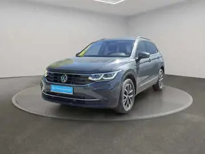 Volkswagen Tiguan 2.0 TDI DSG Life AHK+NAVI+ACC+MATRIX LED Bild 2