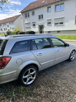 Opel Astra 1.9 CDTI Sport Bild 5
