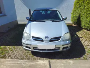 Nissan Almera Tino Almera Tino visia