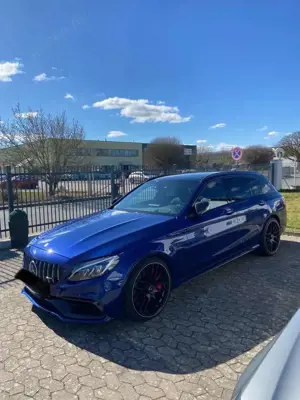 Mercedes-Benz C 63 AMG S T Aut. Bild 3