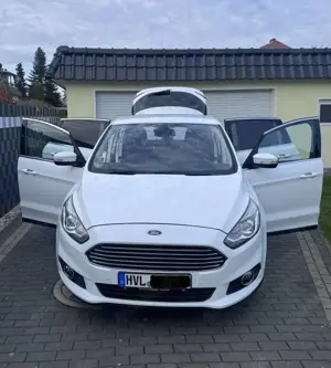 Ford S-Max Ford S-Max* AHK* Standheizung* uvm.