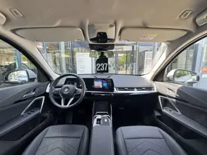 BMW X1 xDrive23i  xLine AHK Ad-Led Memory DA RFK Bild 2