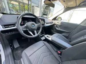 BMW X1 xDrive23i  xLine AHK Ad-Led Memory DA RFK Bild 4