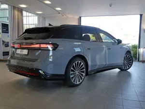 Volkswagen ID.7 GTX Tourer 4MOTION 250 kW 340 PS 86 kWh 1-Gang-Automatik Bild 2