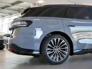 Volkswagen ID.7 GTX Tourer 4MOTION 250 kW 340 PS 86 kWh 1-Gang-Automatik Bild 4