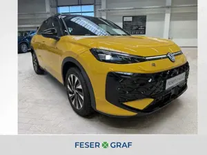 Volkswagen T-Roc R-Line 1.5 l eTSI OPF 110 kW (150 PS) 7-Gang-Doppe