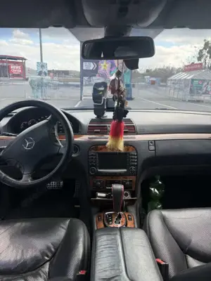 Mercedes-Benz 220 Das Auto ist sehr gut es hat keine Problem