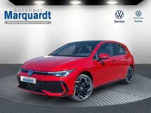 Volkswagen Golf VIII 1.5eTSI R-Line Pano18" LED Plus ACC