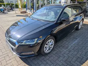 Skoda Octavia Octavia Combi 2.0 TDI Panorama Nahezu Topausst.
