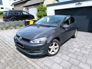Volkswagen Golf 7 VII SHZ Klima PDC Allwetter TÜV 05/2027 *viel NEU*
