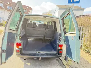 Volkswagen T4 Caravelle