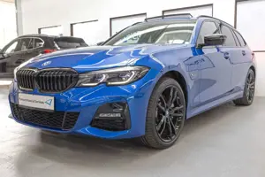 BMW 330 xe Touring M Sport Laser HUD ParkAss AHK Pano