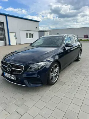 Mercedes-Benz E 220 d 4Matic T 9G-TRONIC AMG Line
