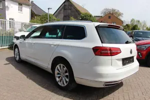 Volkswagen Passat Variant 2.0 TDI 140kW DSG 4Motion Highl. Bild 5