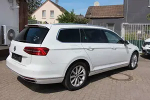 Volkswagen Passat Variant 2.0 TDI 140kW DSG 4Motion Highl. Bild 3