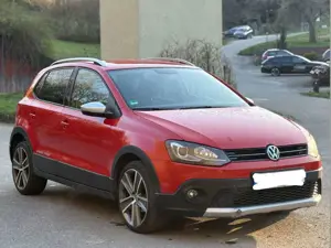 Volkswagen Polo Cross 1.6 TDI DSG|AUTOMATIK,Sitzheizung,8Fach,TÜV Bild 3