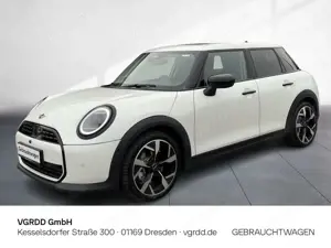 MINI Cooper C 1.5 Classic Trim Head up LED Navi Pano