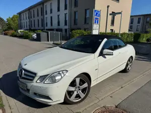 Mercedes-Benz E 220 E 220 CDI BlueEff.