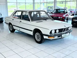BMW 525 e+Schiebedach+AHK+Original Zstd+SERVICE NEU!