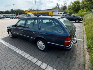Mercedes-Benz E 200 Kombi W124 Schalter 136PS *TÜV* Bild 3
