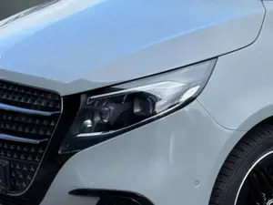 Mercedes-Benz V 300 d AVANTGARDE Lang AMG Night+Pano+AHK+StHz Bild 2