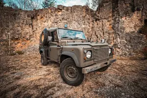 Land Rover Defender MOD Bild 4