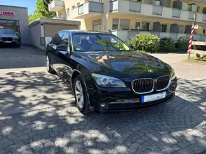 BMW 750 Bild 3