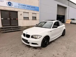 BMW 120 Coupe 120i M Paket Gewährleistung TÜV Bild 2