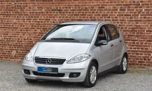 Mercedes-Benz A 150 AUTOMATIK TEMPOMAT KLIMA PDC ALU SITZHEIZ