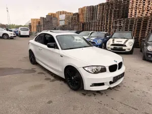 BMW 120 Coupe 120i M Paket Gewährleistung TÜV Bild 3
