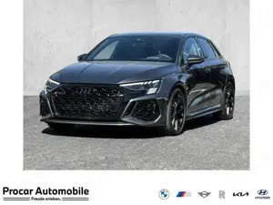 Audi RS3 ACC+PANO+KAMERA+HUD+B/O+SHZ+