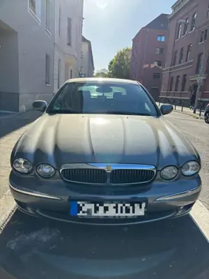 Jaguar X-Type
