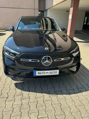 Mercedes-Benz GLC 300 Mercedes-Benz GLC 300