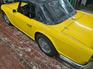 Triumph TR4