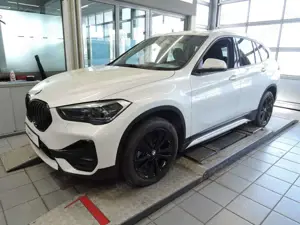 BMW X1 xDrive20d Sport Line/LED/Head-up/Navi/AHK/
