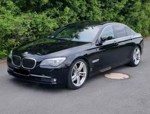 BMW 740