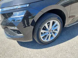 Skoda Kamiq Kamiq 1.5 TSI DSG Premium  el.HK 5J.Garantie Bild 2