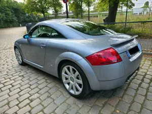 Audi TT Audi TT Coupe 1.8 T quattro Bild 5