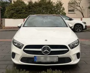 Mercedes-Benz A 180 A 180 d
