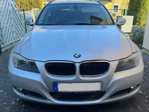 BMW 318 3er Touring Diesel 318d DPF Touring Aut.