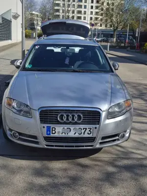 Audi A4 Bild 2