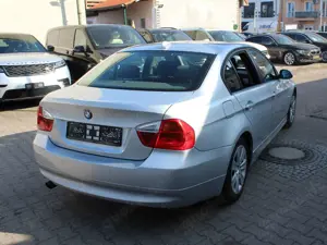 BMW 320 Bild 4